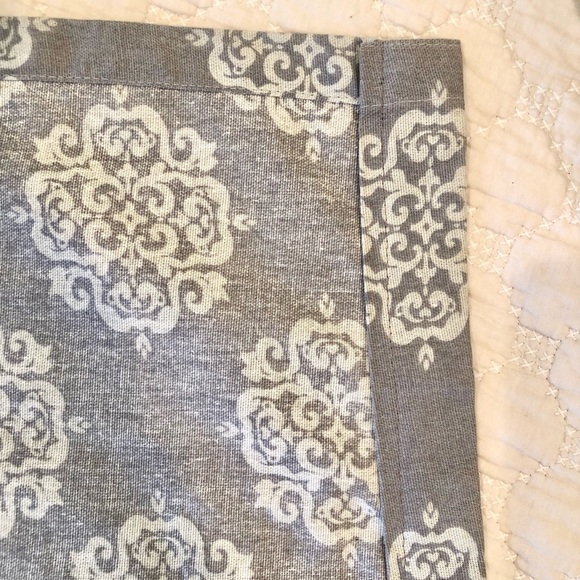 Thesis Curtains - Picture 4 of 5